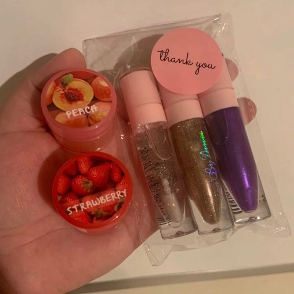 Lip gloss